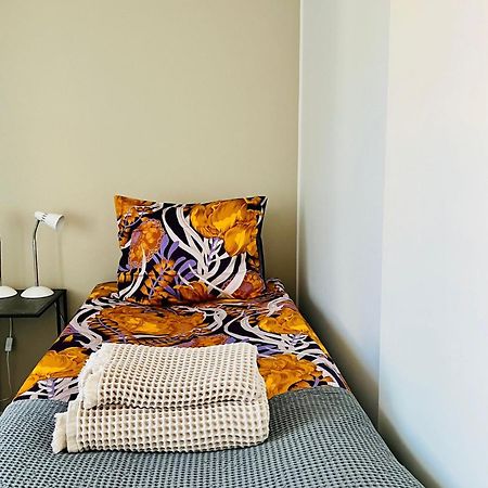 Apartment Near The Train Station, Free Parking &Netflix 库奥皮奥 外观 照片