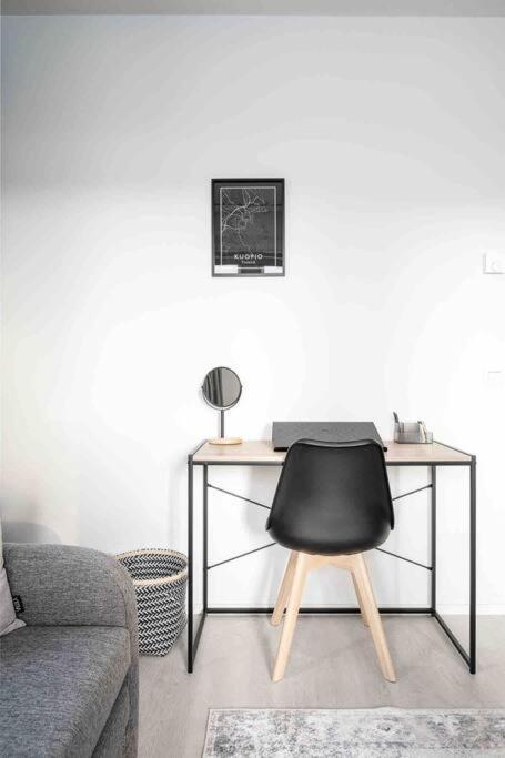 Apartment Near The Train Station, Free Parking &Netflix 库奥皮奥 外观 照片